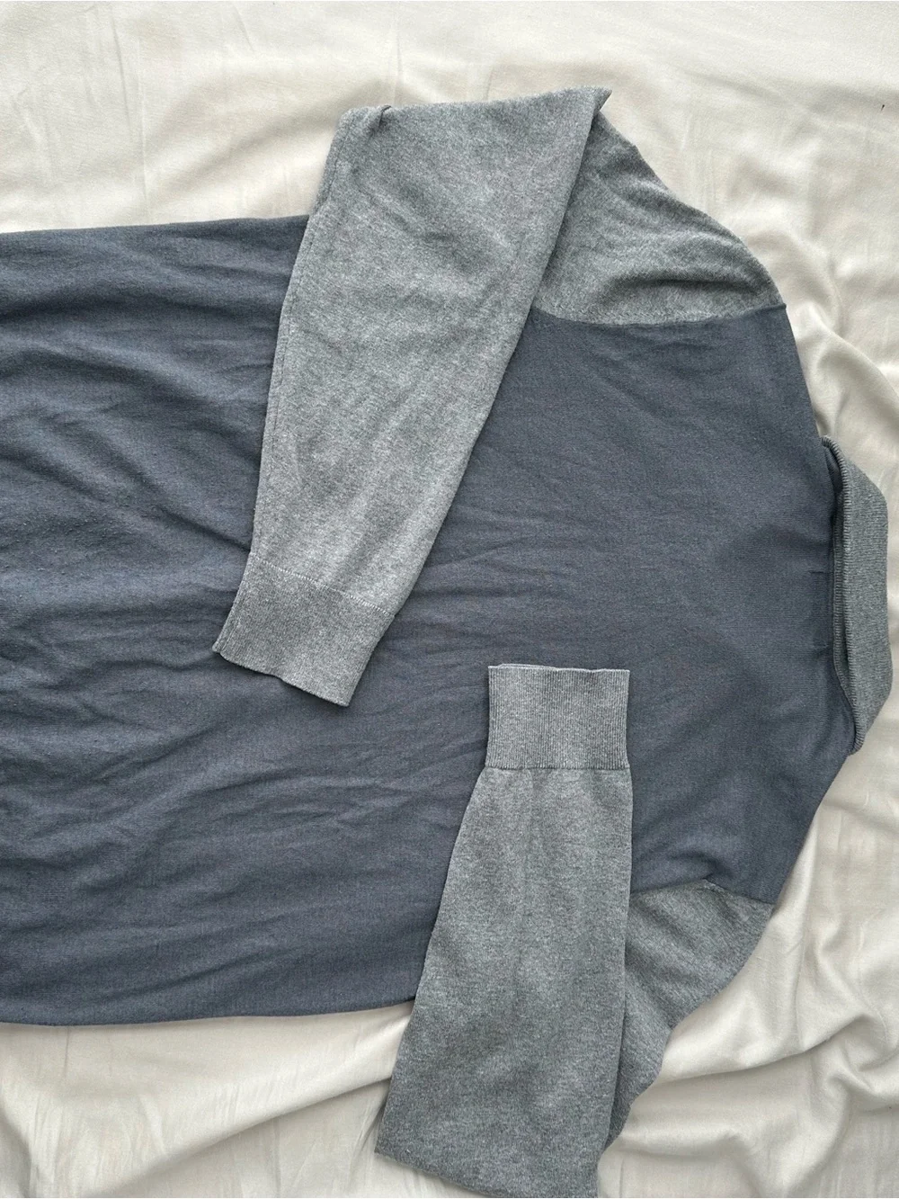 Silk & Cotton Banana Republic Men’s Gray Full-Zip Sweater